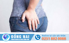 Đi đại tiện bị rách hậu môn là bị như thế nào?