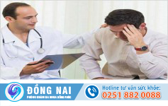 Phun tia máu khi đi cầu – tôi bị làm sao vậy?