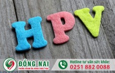 Triệu chứng bệnh sùi mào gà